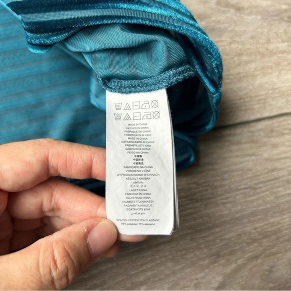 Michael Kors Turquoise Velvet Stripe Flutter  Sleeve Top - Picture 10 of 14